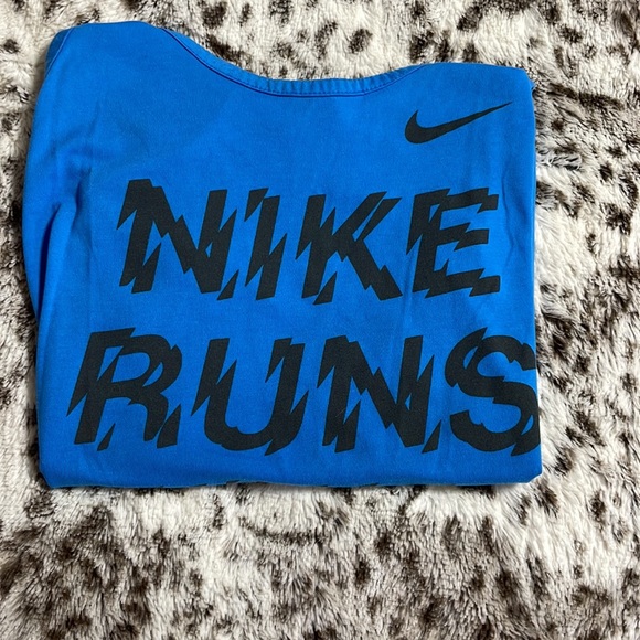 Nike Tank Top - Picture 3 of 3